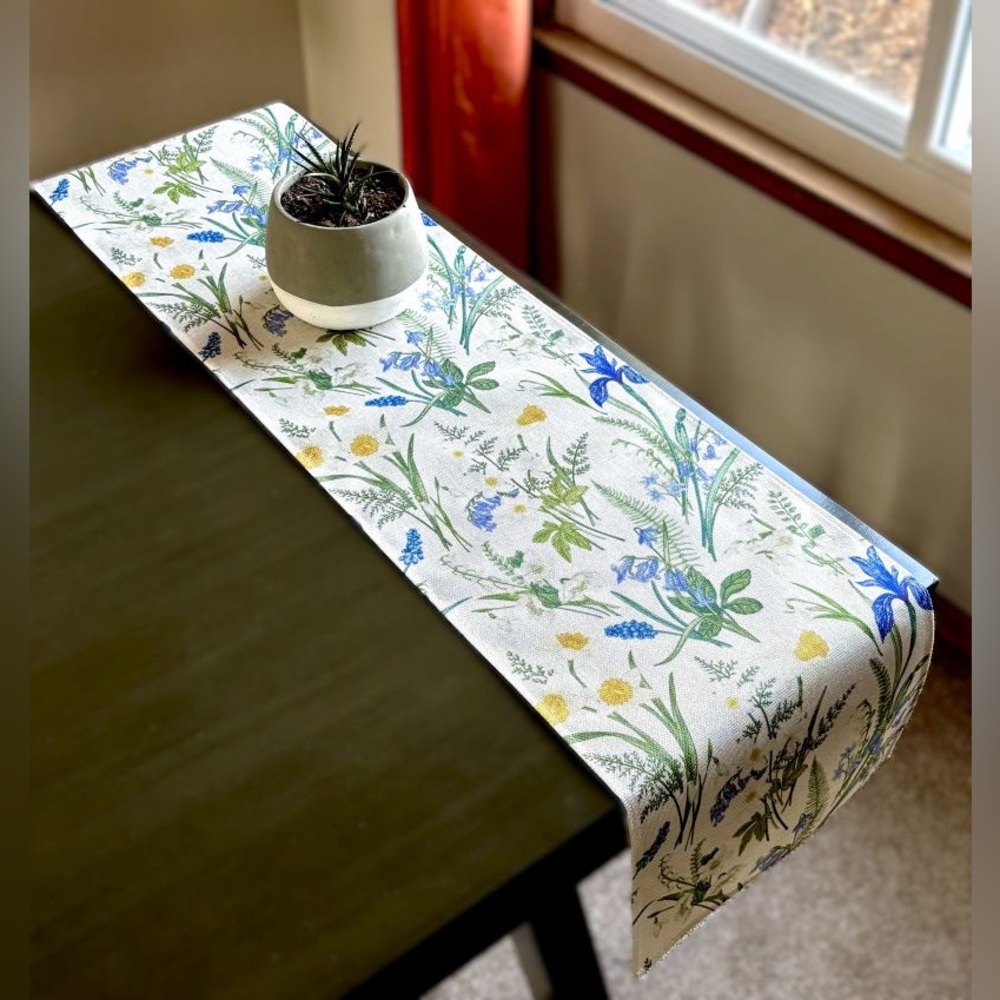 Daffodil Iris Hyacinth Spring Flowers Fern Foliage Garden 72" Table Runner New